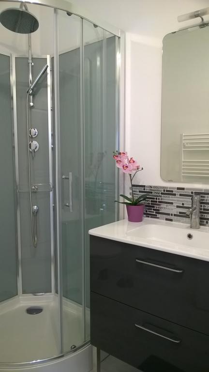 Clos Chantegrive Apartment Saint-Medard-en-Jalles Ngoại thất bức ảnh